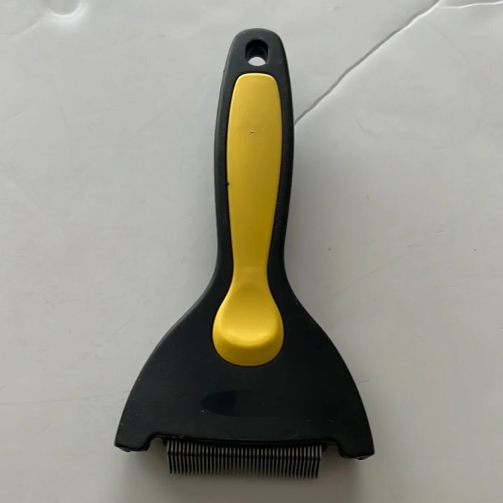De-Matting Grooming Tool